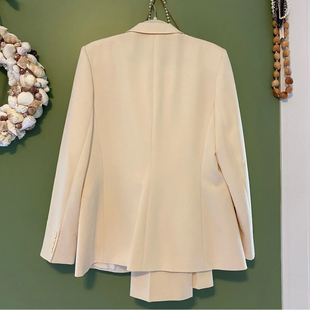 Ralph Lauren Purple Label Cream Blazer - Picture 3 of 5